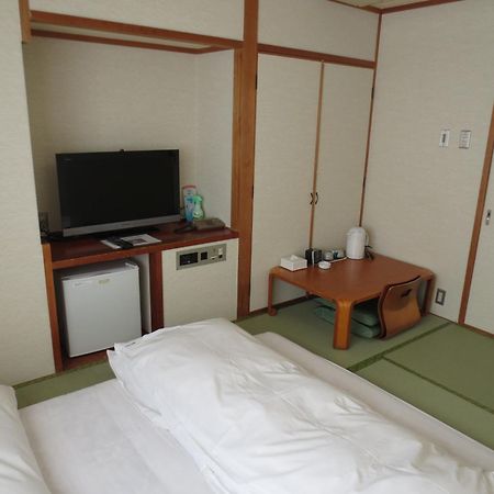 Hotel Minatoya Kōchi Rum bild
