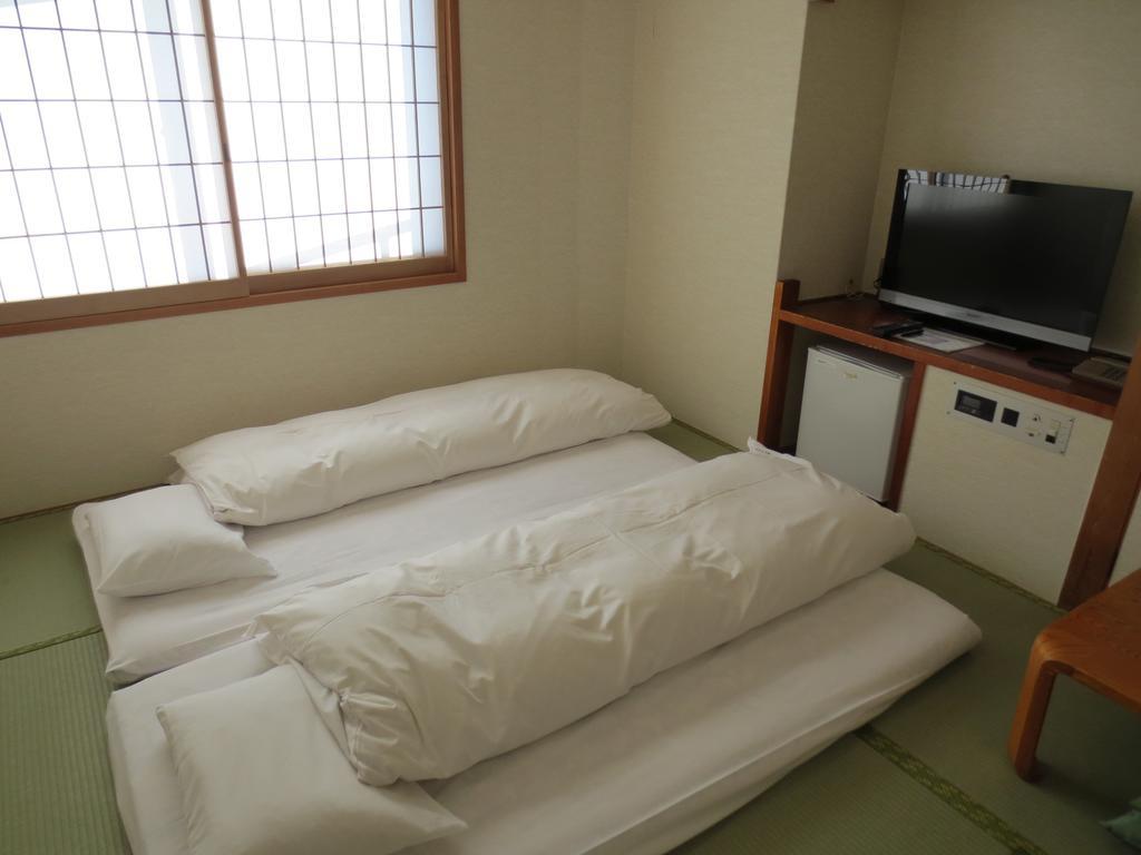 Hotel Minatoya Kōchi Rum bild