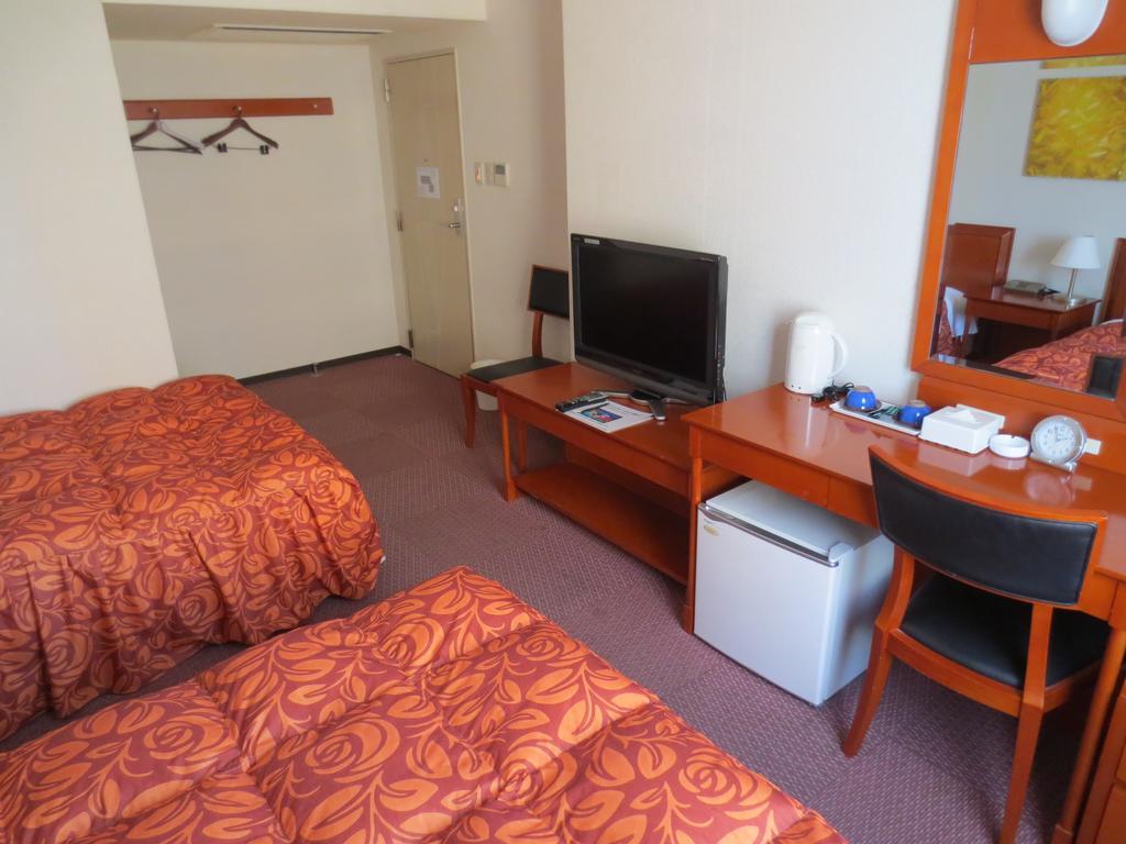 Hotel Minatoya Kōchi Rum bild