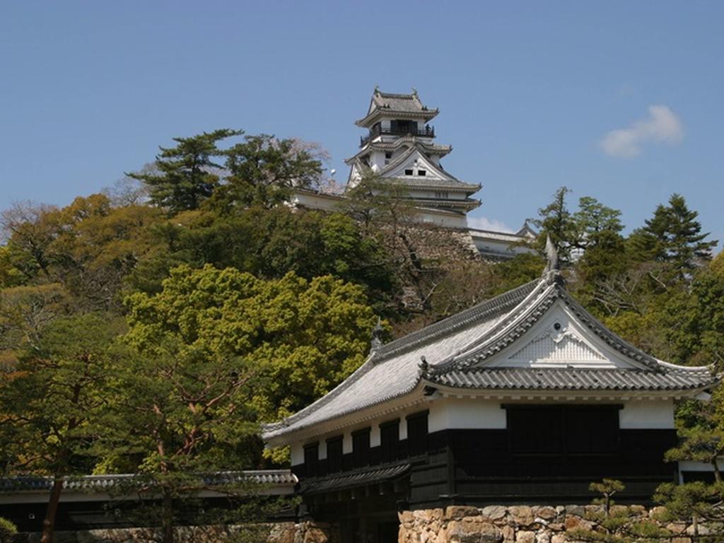 Hotel Minatoya Kōchi Exteriör bild