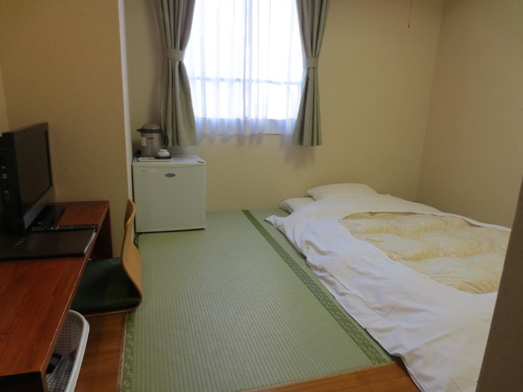Hotel Minatoya Kōchi Exteriör bild